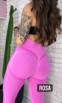 Calça gringa com mega empina bumbum